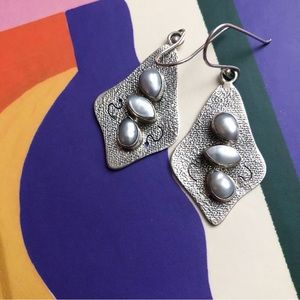 Vintage stamped 925 sterling silver shield shape artisan earrings w/ pearls